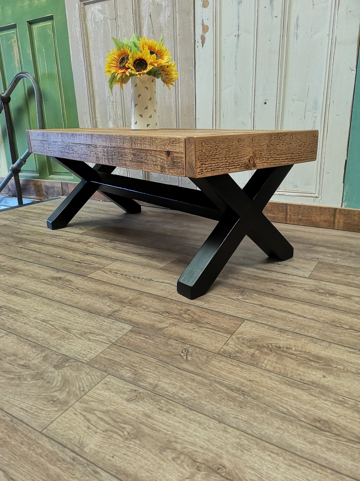 Large Size in Medium Oak and Pitch Black Solid