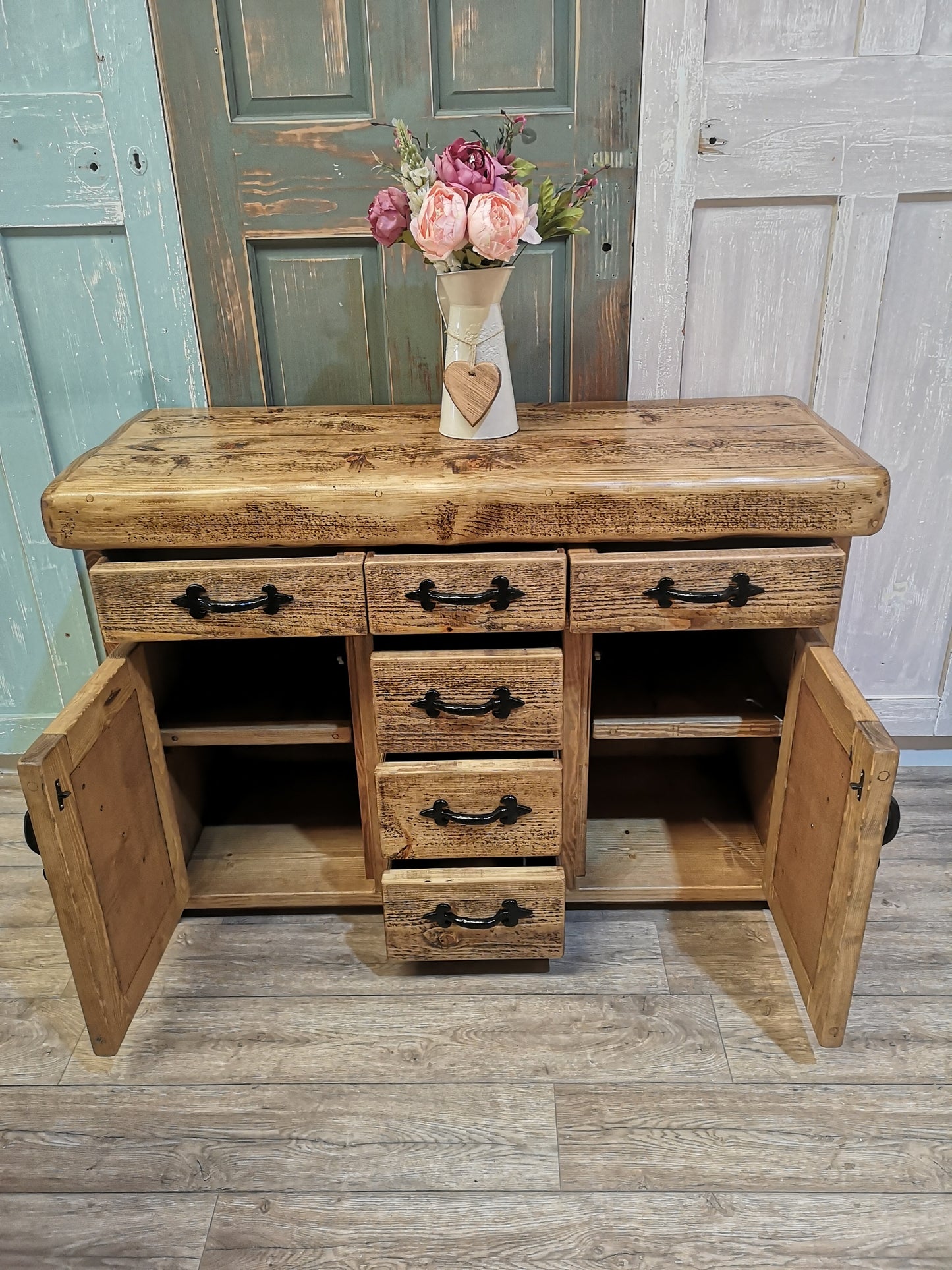 Jacobean with Black Fleur de Lys