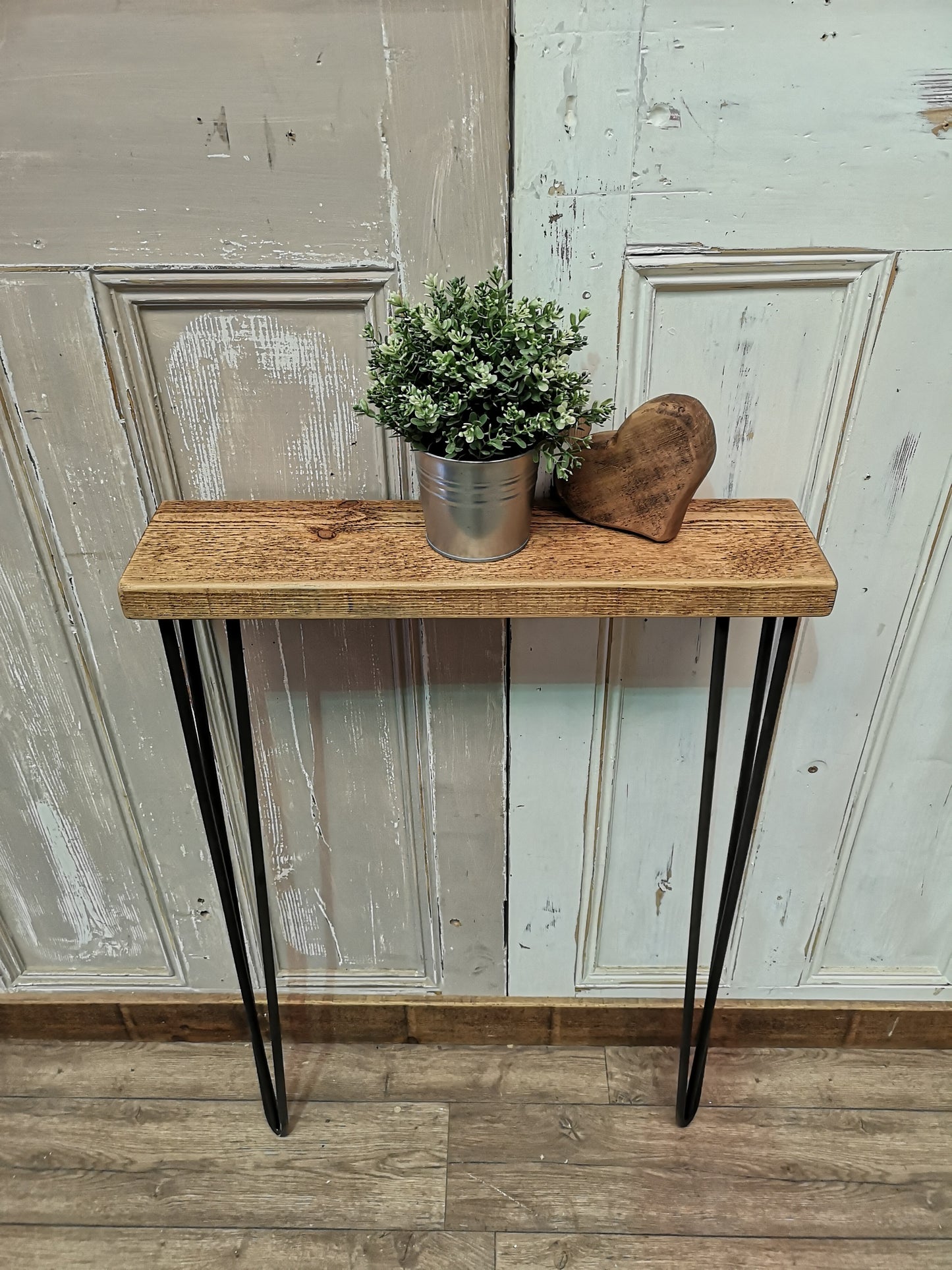 Hairpin Strip Console