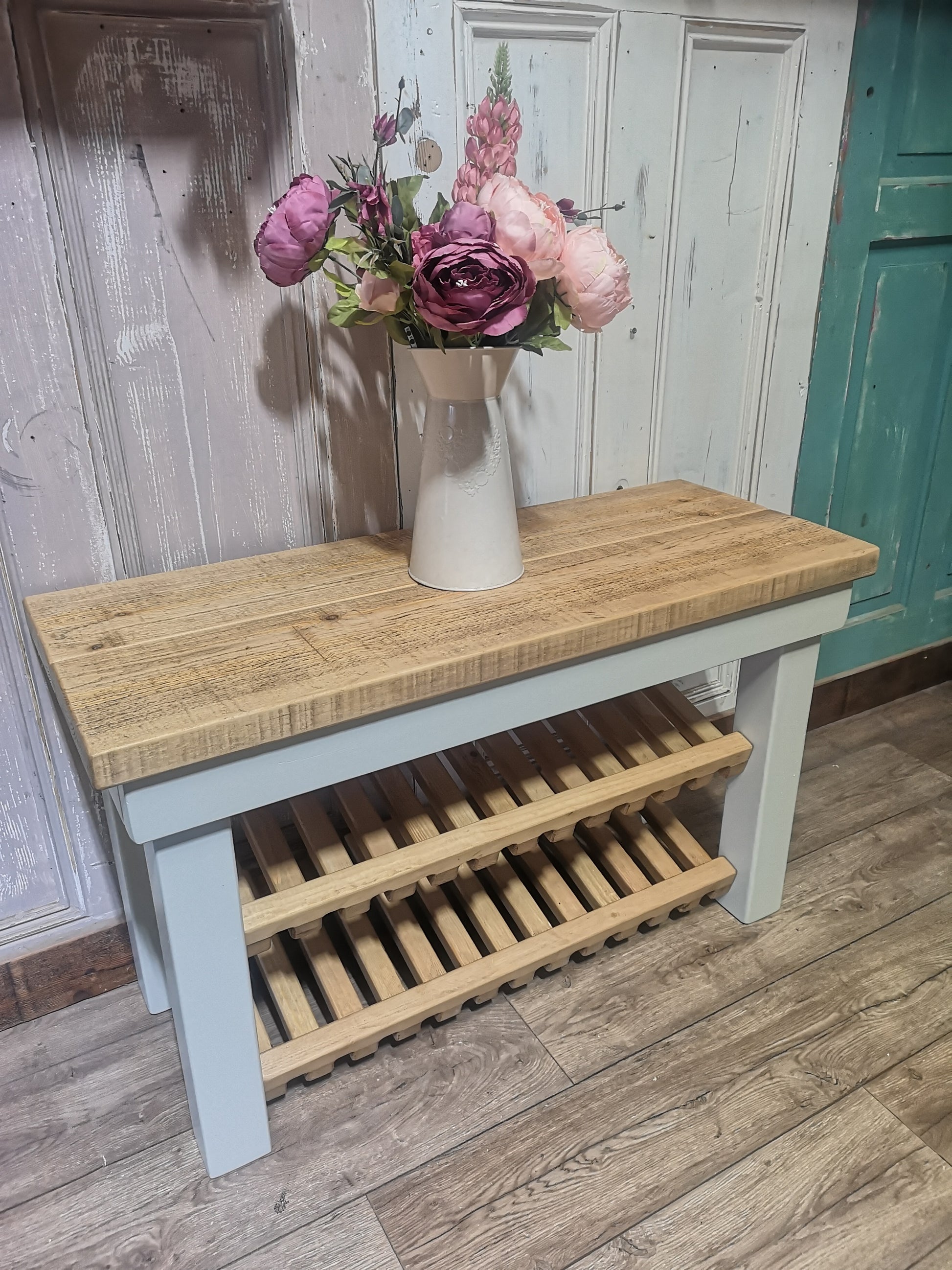 Light Oak & Pale Mortlake Cream Solid