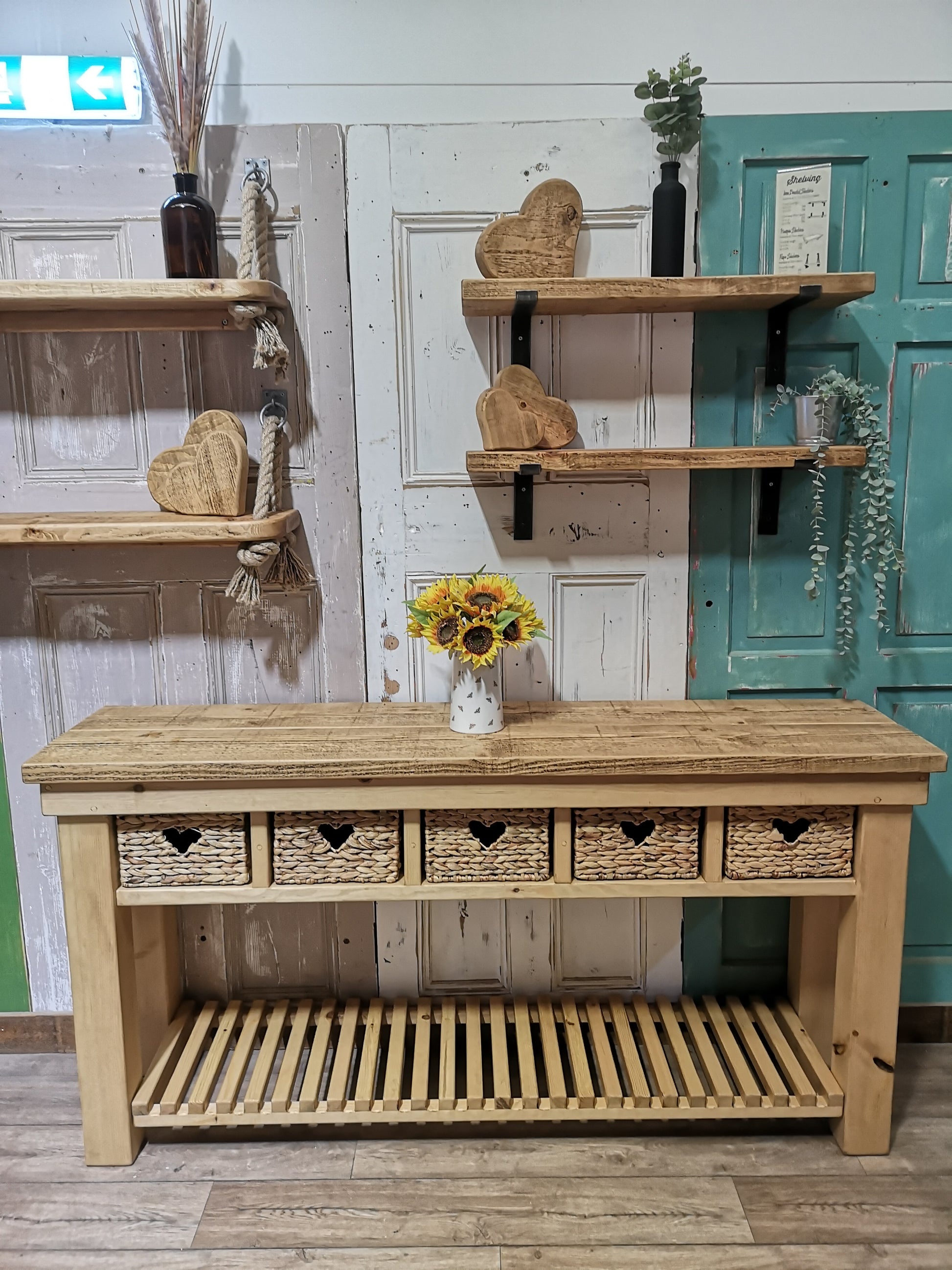 5 Basket in Medium Oak with Ladder