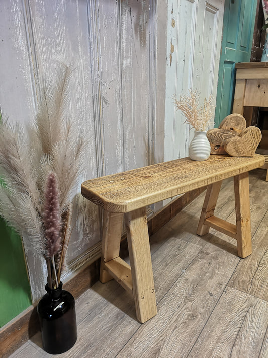 Hallway Bench in Medium Oak