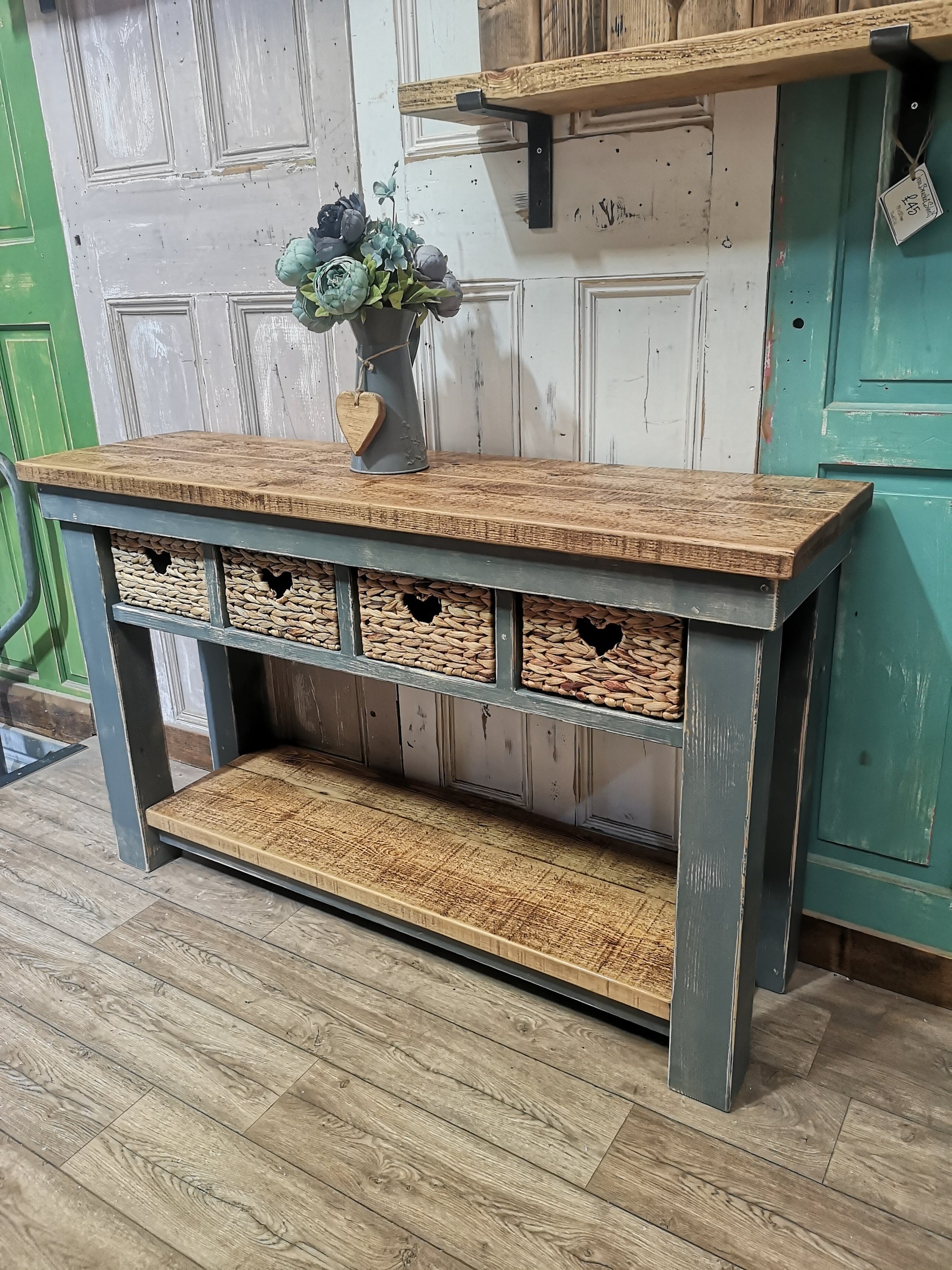 Georgian Mahogany & Gotham City Shab