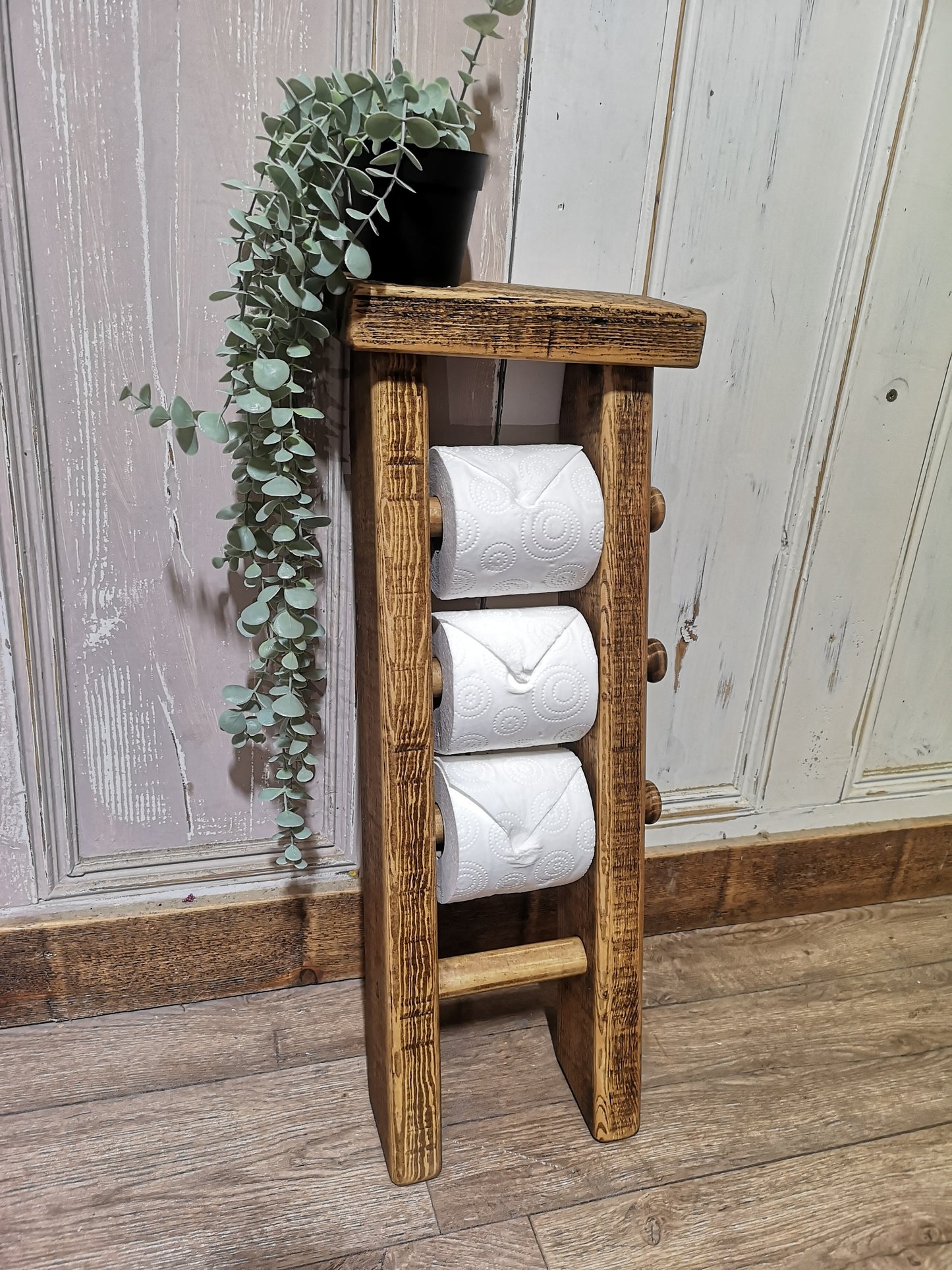 Loo Roll Ladder