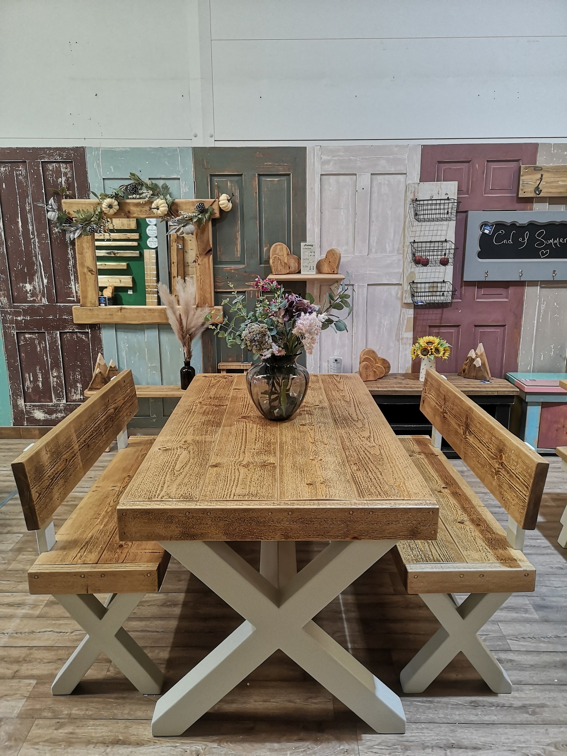 Medium Oak & Pale Mortlake Solid Finish