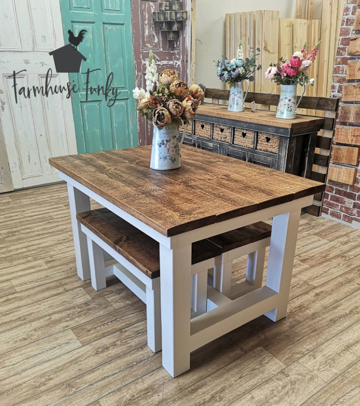 Jacobean & Pale Mortlake with Solid Finish