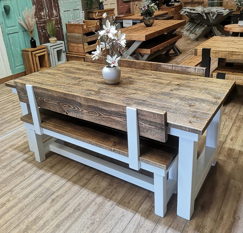 High-Back in Jacobean & White White