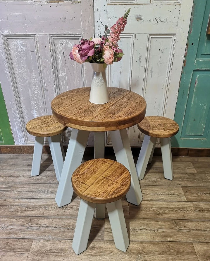 Medium Oak & Soft Grey (Solid)