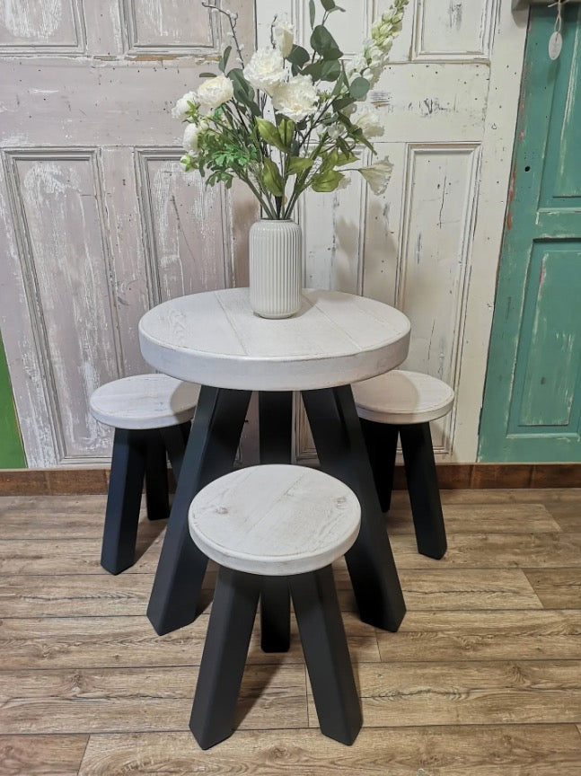 White Wash & Black Heron (Solid)