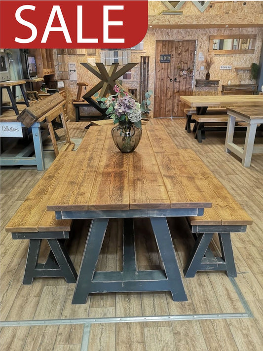 OUTLET - Trestle Dining Set