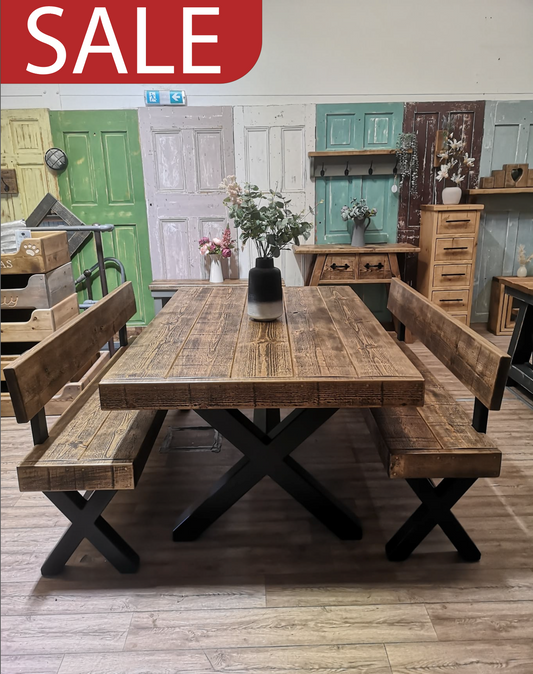 OUTLET - Bolton Banquet High-Back Dining Set