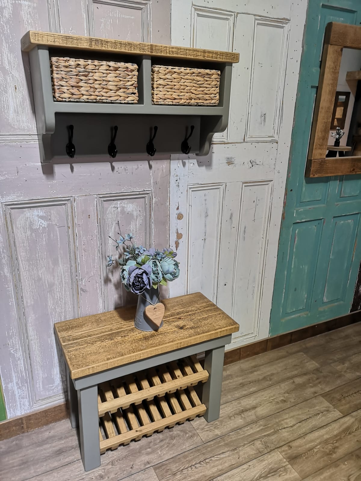 Jacobean & Amy's Green Solid