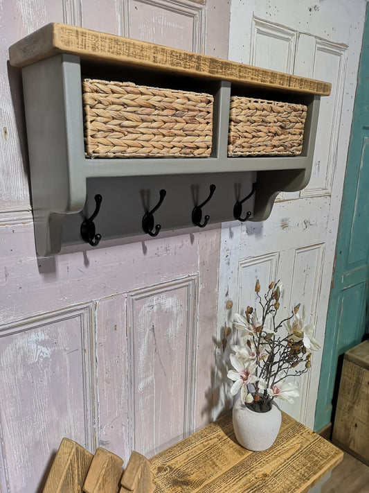 2 Basket in Jacobean & Amy's Green Solid