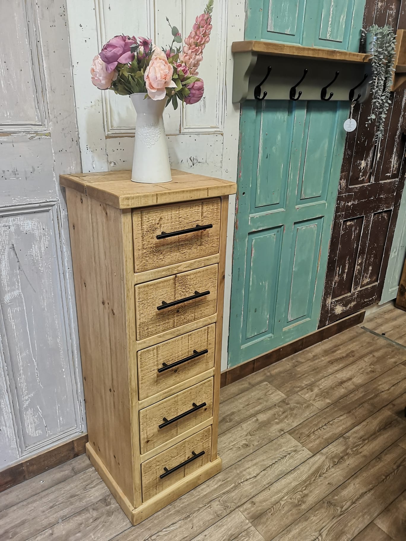 OUTLET - Country Cottage Tall Boy