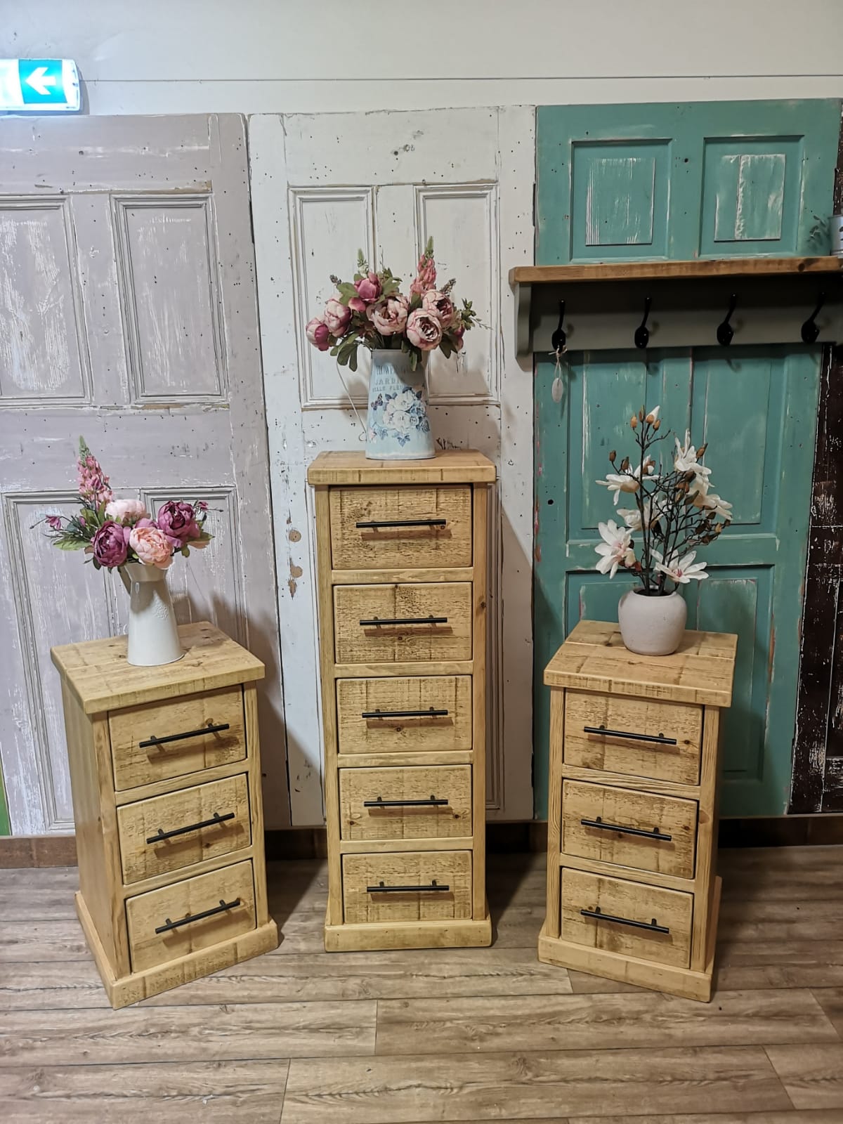 OUTLET - Country Cottage Bedside Drawers